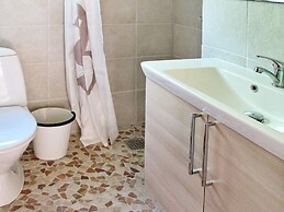 Tranquil Holiday Home in Hals near Beach