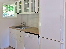 Tranquil Holiday Home in Hals near Beach