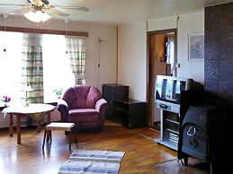 6 Person Holiday Home in Halsanaustan