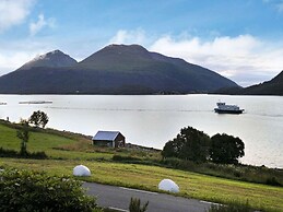 6 Person Holiday Home in Halsanaustan