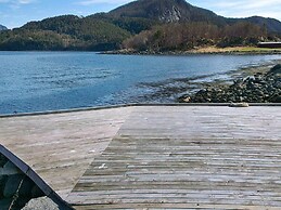 6 Person Holiday Home in Halsanaustan