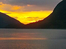 6 Person Holiday Home in Halsanaustan