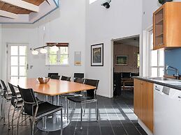10 Person Holiday Home in Ebeltoft-by Traum