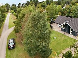 6 Person Holiday Home in Store Fuglede