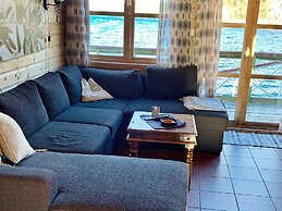 6 Person Holiday Home in Foldroyhamn