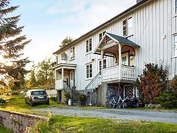5 Person Holiday Home in Vagland