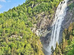 6 Person Holiday Home in Leikanger