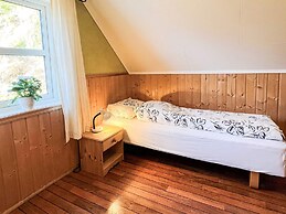 6 Person Holiday Home in Leikanger