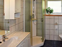 6 Person Holiday Home in Leikanger