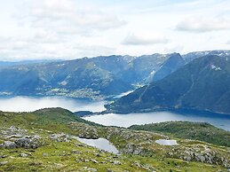 6 Person Holiday Home in Leikanger