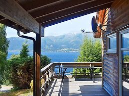 6 Person Holiday Home in Leikanger