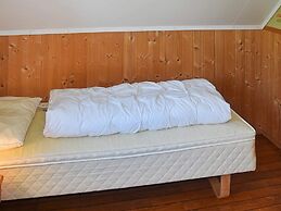 6 Person Holiday Home in Leikanger