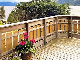 6 Person Holiday Home in Leikanger