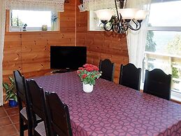 6 Person Holiday Home in Leikanger