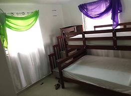 Total New!! Exclusive!! Apt At Paradise V .