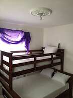 Total New!! Exclusive!! Apt At Paradise V .