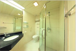 Five Rams City Hotel