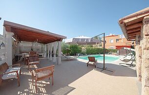 Villetta Todde con Piscina