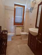 Magomadas Enjoy House