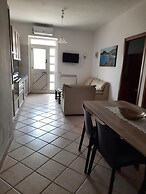 Magomadas Enjoy House