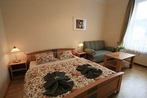 Apartment No. 4B I. P. Pavlova 32