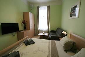 Apartment No. 4B I. P. Pavlova 32