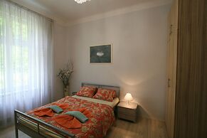 Apartment No. 21 I. P. Pavlova 34