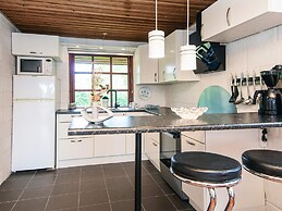 Charming Fjord Cottage-by Traum