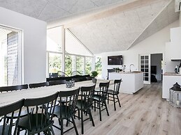 14 Person Holiday Home in Vaeggerlose