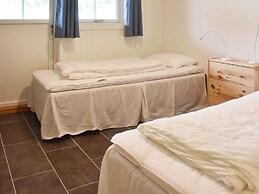 Seaside Serenity in Leirvik-by Traum