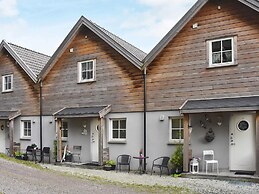 Seaside Serenity in Leirvik-by Traum