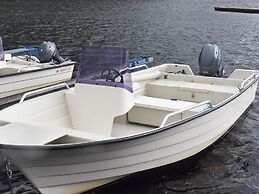 Seaside Serenity in Leirvik-by Traum