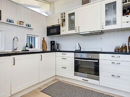 Mod Holiday Home in Jutland near Sea