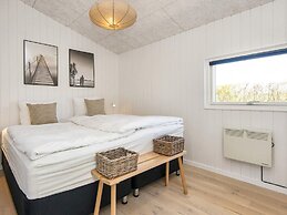 Mod Holiday Home in Jutland near Sea