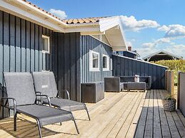 Mod Holiday Home in Jutland near Sea