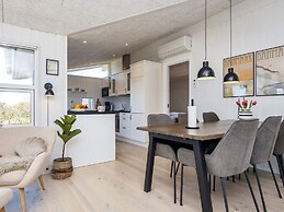 Mod Holiday Home in Jutland near Sea