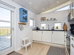 Mod Holiday Home in Jutland near Sea