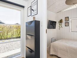 Mod Holiday Home in Jutland near Sea