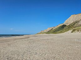 Seaside Fun Retreat-by Traum