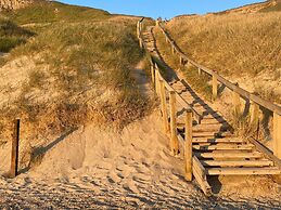 Seaside Fun Retreat-by Traum