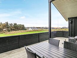 Modernized Seaside Retreat-by Traum