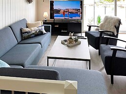 8 Person Holiday Home in Urangsvag