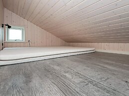 Modern Retreat by Skovmose-by Traum