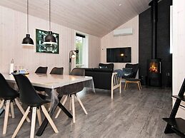 Modern Retreat by Skovmose-by Traum