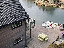 8 Person Holiday Home in Urangsvag