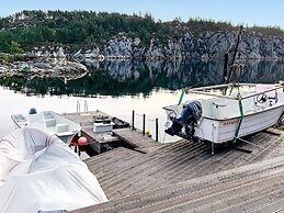 8 Person Holiday Home in Urangsvag