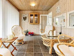 6 Person Holiday Home in Rodby