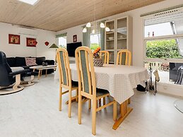 6 Person Holiday Home in Rodby