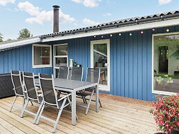 6 Person Holiday Home in Rodby