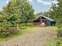 Scenic Fjord Retreat-by Traum